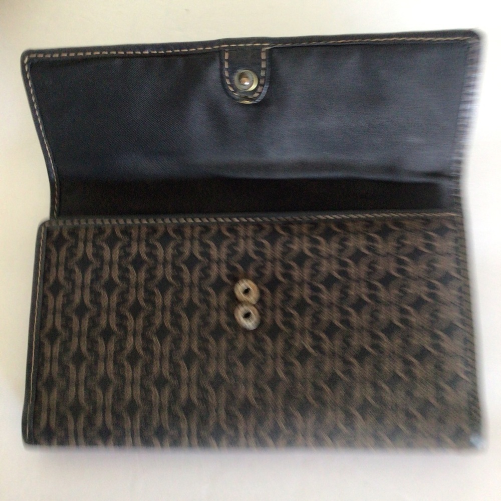 FOSSIL MONOGRAM FLAP WALLET - Picture 6 of 15